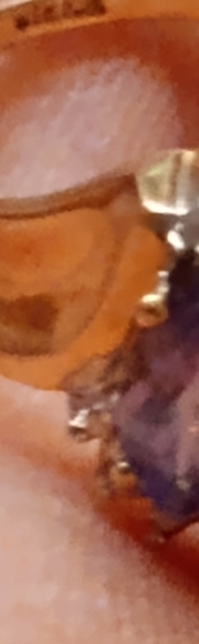 10k gold ring - Picture 4 of 5